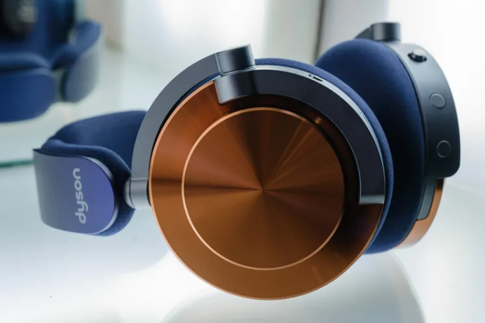Dyson revealed 499 USD OnTrac headphones