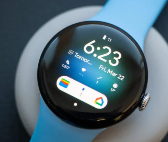 Google Wallet users can now unlock electronic locks with their smartwatch