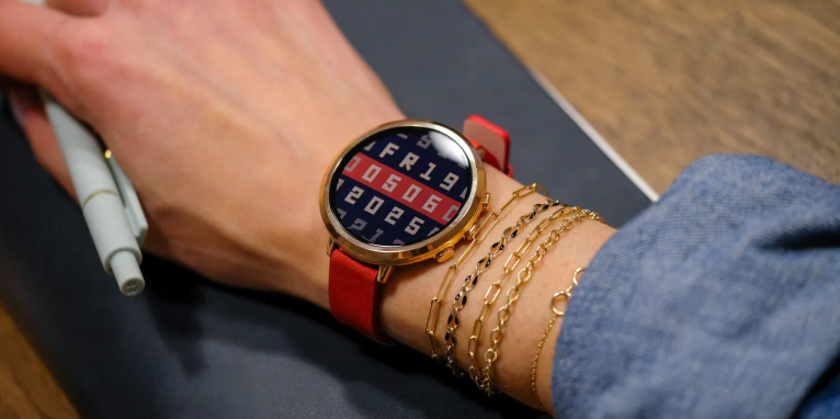 Pebble´s new smartwatch Round 2 is getting a $199 price tag and big upgrades